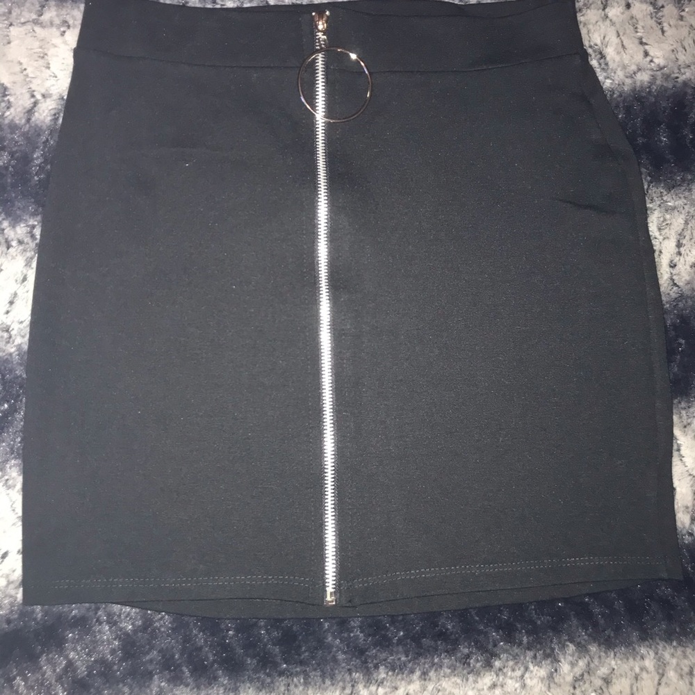 High waisted pencil skirt